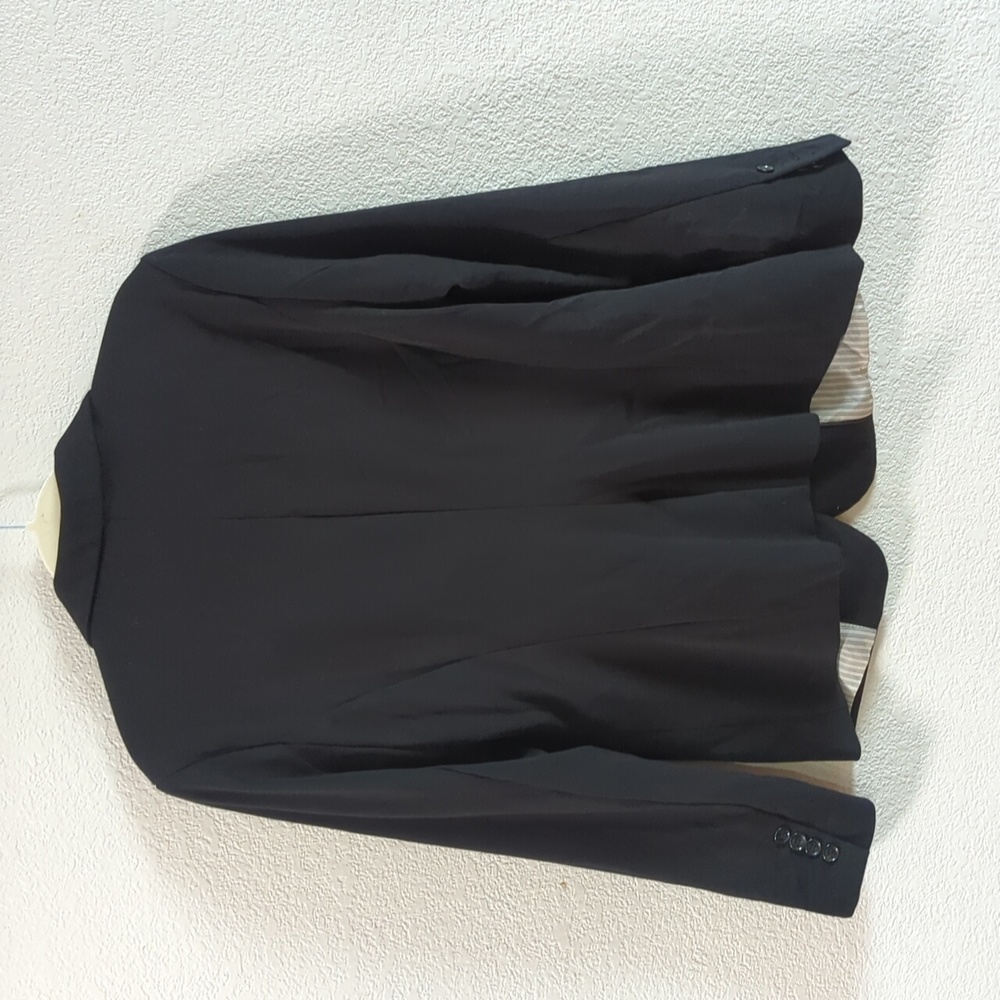 Blazer - Picture 2 of 4